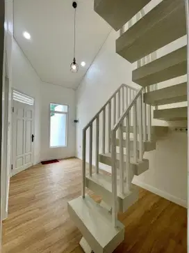 Rumah Cantik Dengan Mezanine di Ciluar Bogor Utara