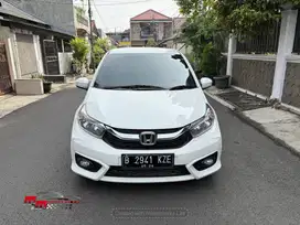 Dp 6,5 Juta | Honda Brio Satya 1.2 New E AT 2021 Putih