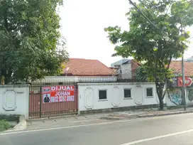 Rumah Lama di Jl H Kelik Srengseng Kembangan Jakarta Barat