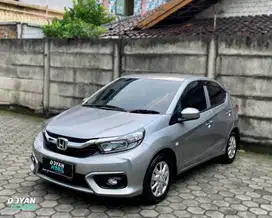 [Harga Cash] HONDA Brio Satya E A/T 2022 (Pemakaian 2023) - KM 23k