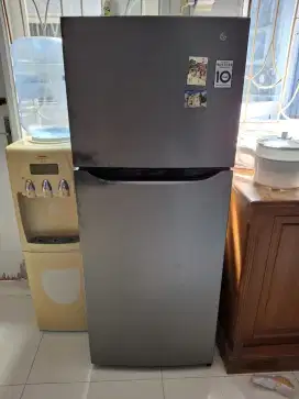 Kulkas LG smart inverter