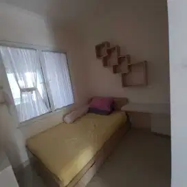 Rumah luas furnished di grand wisata
