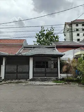 Murah Dijual Rumah Manyar Surabaya