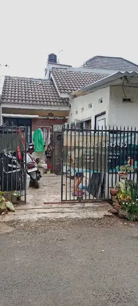 Dijual rumah 1 lt hanya ±10 menit ke stasiun Depok lama