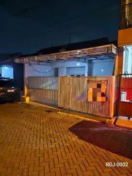 Rumah Gunung Anyar dekat Kampus UPN, Poltekpel, Pasar (code : YSNGK)