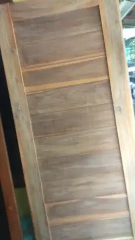 Gawang pintu minimalis