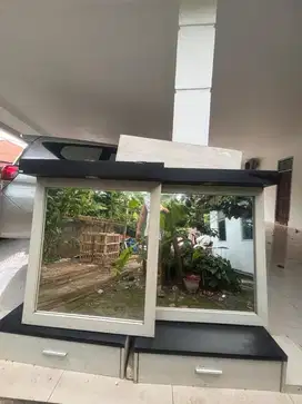 Kaca pangkas rambut/barbeshop