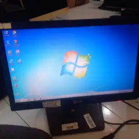 Led monitor 16in merk LG