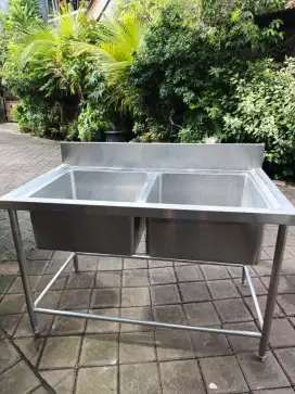 Double sink stainless jumbo