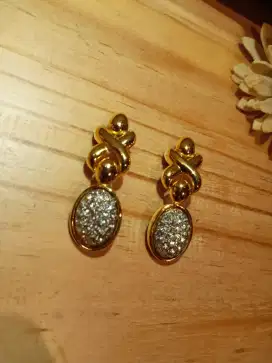 Aksesori vintage anting