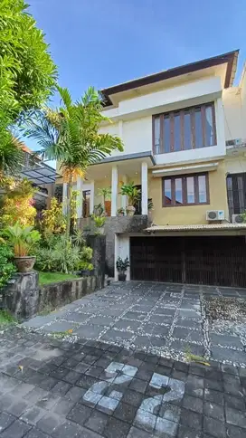 Rumah Cluster lingkungan asri Hayam Wuruk Renon Denpasar Bali