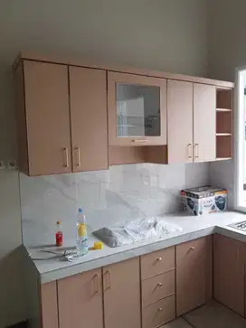 Rumah Baru 2 1/2 lantai di Kav AL Duren Sawit, Jakarta Timur