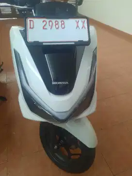 Jual pcx 2025 km 500 perak
