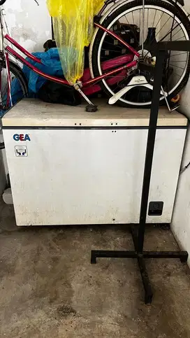 Freezer GEA 318L