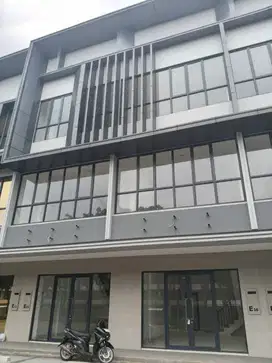 Disewakan Ruko 3 lantai di Greenwich Business Park BSD City,