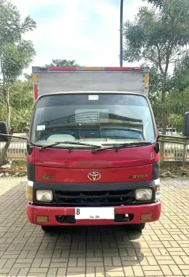 TOYOTA DYNA BOX 6 BAN 2004