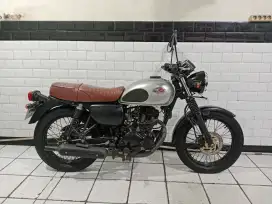 W175 tahun lengkap pajak hidup siap pakai