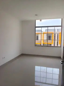 DISEWAKAN RUMAH PIK 2 CLUSTER ARCADIA 4,5x10m² 3 LANTAI