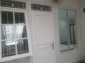 DIJUAL RUMAH SRATEGIS DI LIPPO CIKARANG