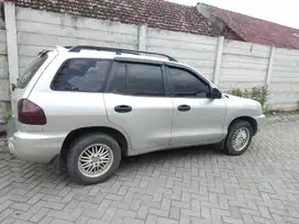 Hyundai Santa Fe 2001 Bensin
