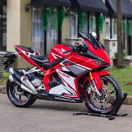 HONDA CBR250RR ABS RED RACING 2017 KM LOW PAJAK ON SUPER GRES