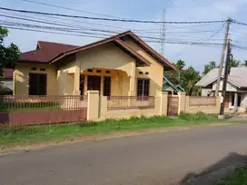 Dijual Rumah Luas & Nyaman – SHM – Lokasi Strategis!