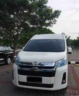 Jual Hiace Premio Luxury (9+1)