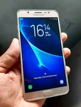 Samsung J7 ¹⁶ | NFC | Amoled | os.08