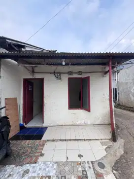 Di sewakan rumah