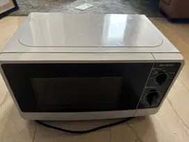 Microwave SHARP Low Watt - 20 Liter R 220MA WH & 23 Liter