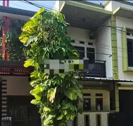 Rumah MURAH 2.5 lantai bagus siap huni Graha Bukit Raya