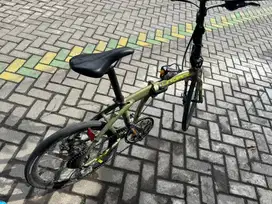 Polygon Urbano 5 Hijau