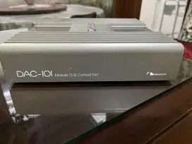 Nakamichi DAC-101 Mobile DAC  (Digital to Analog Converter)