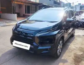 Km16rbanXpanderCrossPremium Hitam 22