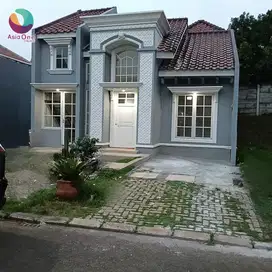 Dijual cepat rumah cantik 2 lantai siap huni di citra grand