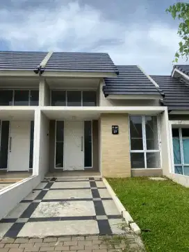 Rumah di Perumahan Citraland Cibubur, 1 lt, Livistona