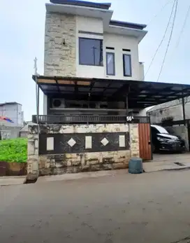 Jual rumah 2 lantai bonus 3 Pintu Kontrakan dekat komsen jatiasih