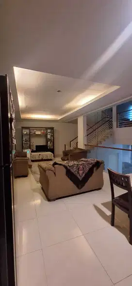 Rumah Siap Huni Dalam Cluster di Kebayoran Bintaro Sektor 7 JS16547