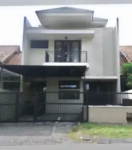 TURUN HARGA Rumah Citraland Surabaya Barat Jalan Besar dan Lebar SHM