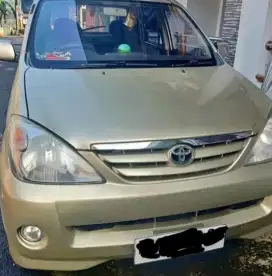 Toyota avanza S 2004 M/T