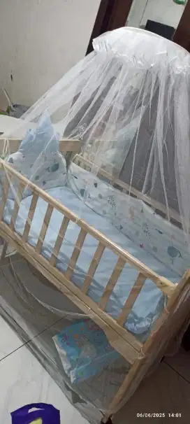 Box bayi seperti baru