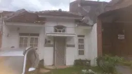 Di Jual Rumah daerah sentul city