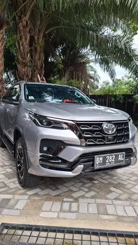 Fortuner gr sport 2022 solar