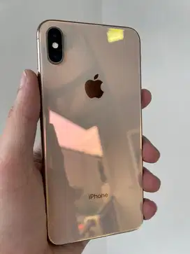 Iphone xsmax 256gb gold.