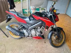 Vixion merah hitam tahun 2015