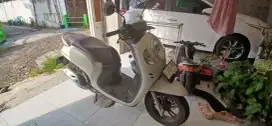 SCOOPY PRESTIGE 2023