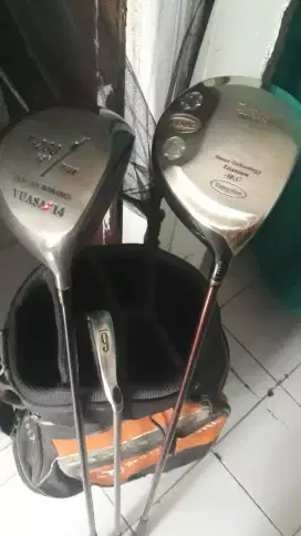 Jual stikgolf masih layak pakai minus tas gak ada tutupnya