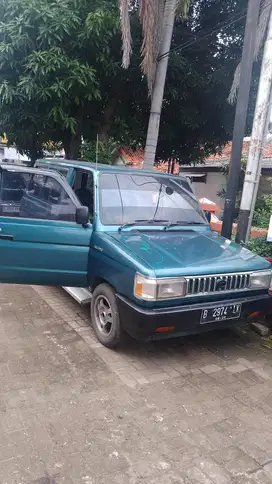 Toyota Kijang 1987 Bensin