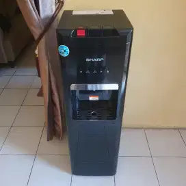 Dispenser sharp