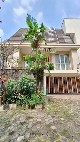 Disewakan Rumah Siap Huni Aman Dan Nyaman DiTownHouse Area Kemang